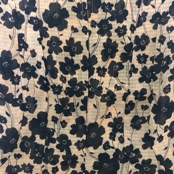 Cap-flutter sleeve black poppy and dusty pink light Portmans top - Picture 8 of 9